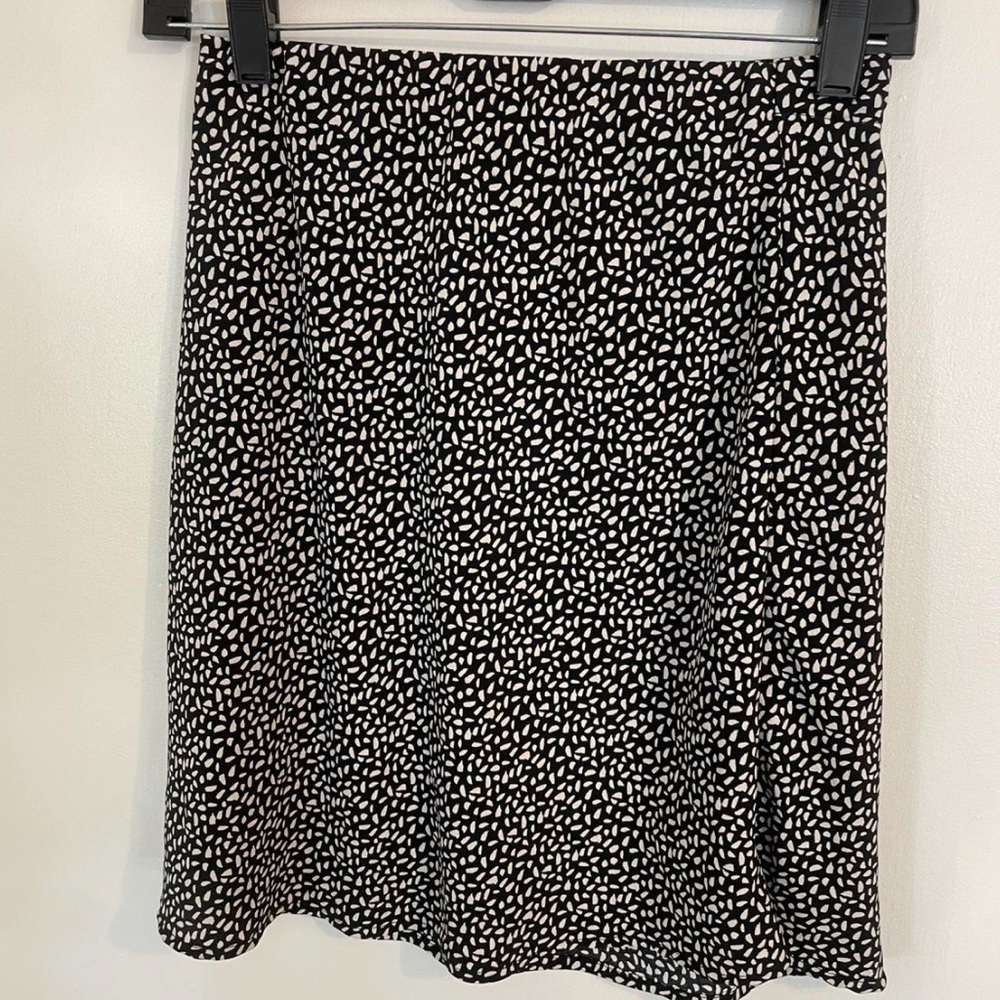 Black and White Patterned Women's Skirt